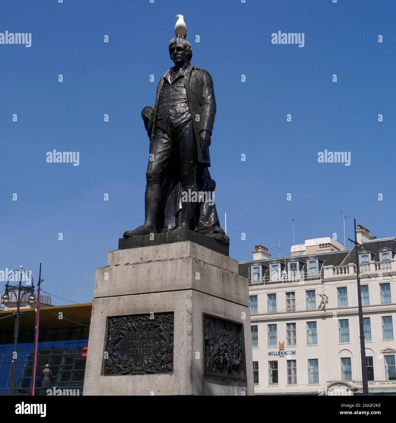 Robert Burns Statue, George Square, Glasgow City Centre, Schottland, Großbritannien Stockfoto