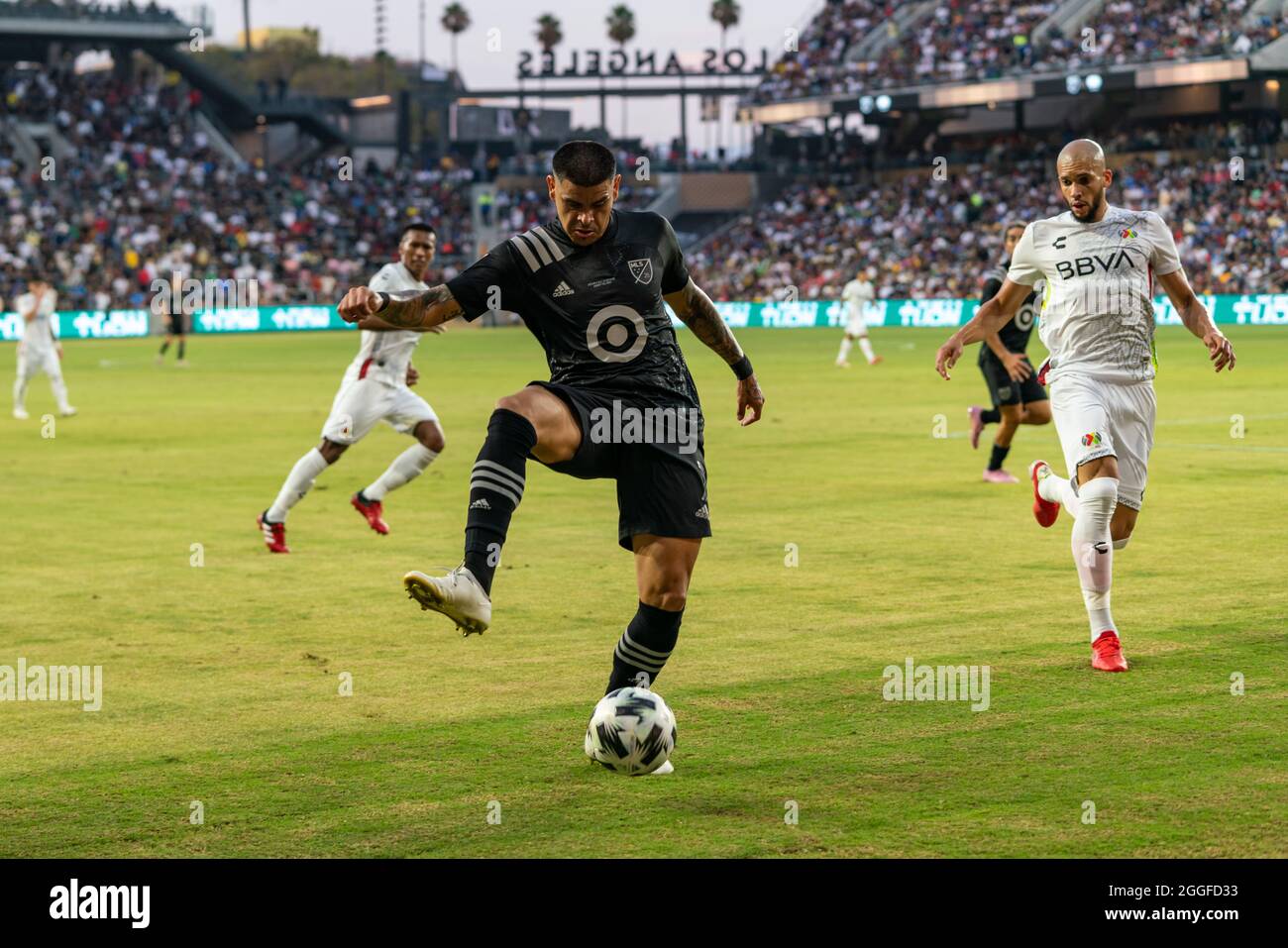 Gustavo Bou von der New England Revolution mit einem Rückabsatz in der ersten Hälfte des 2021 MLS All Star Game Stockfoto