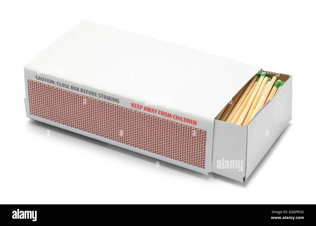 Box mit Streichhölzern, die auf Weiß geschnitten sind. Stockfoto