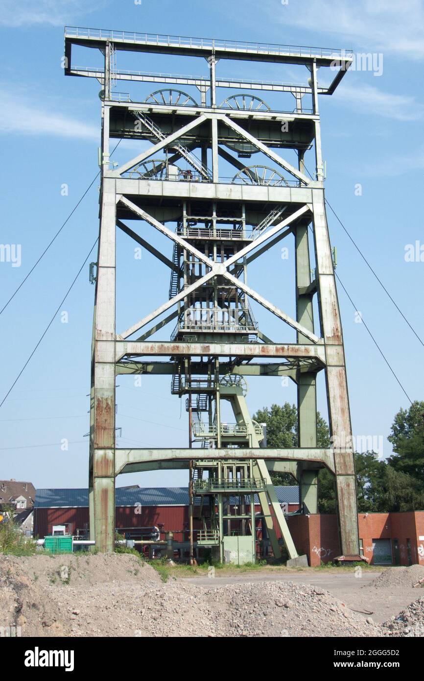 Vertikale Aufnahme des Kopfgestells der Kolonie Gneisenau in Dortmund Stockfoto