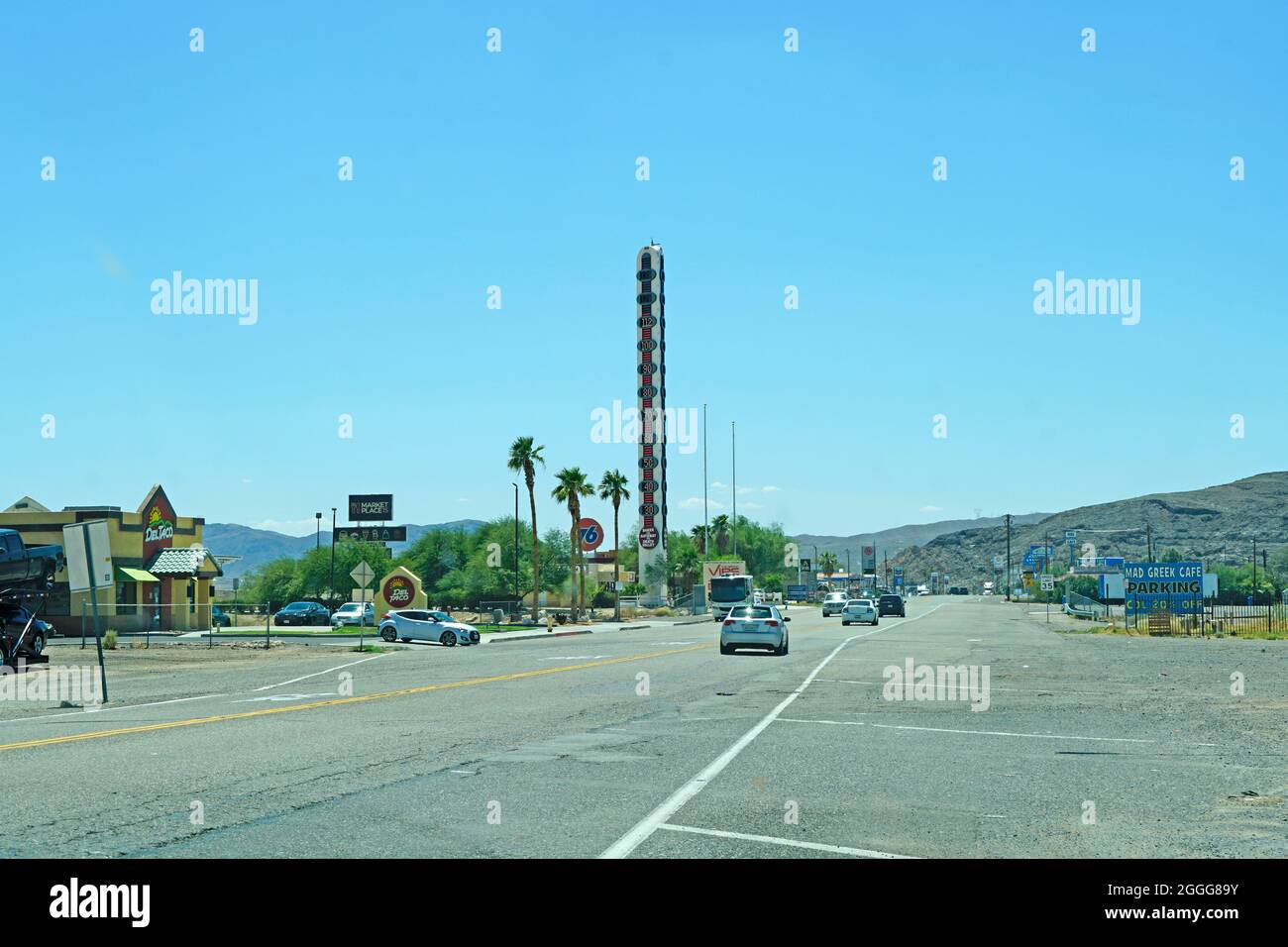 Riesiges Thermometer in Baker, Kalifornien Stockfoto