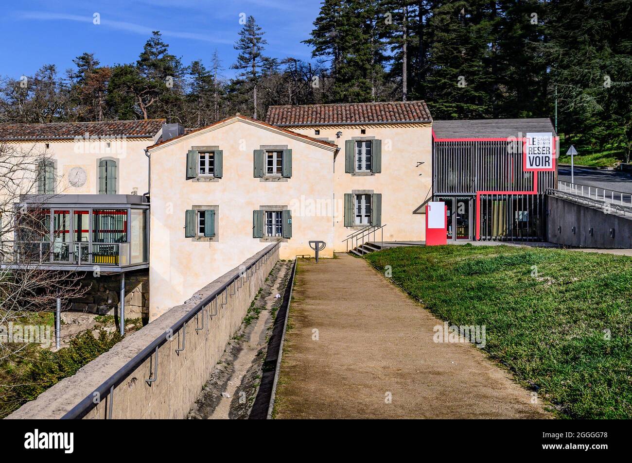 Le Reservoir ist ein Museum, das die Geschichte des Bassins von Saint-Ferréol und des Canal du Midi in Frankreich illustriert Stockfoto