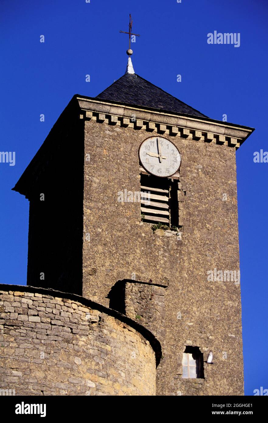 FRANKREICH. AVEYRON (12) STE EULALIE DE CERNON VILLAGE (STRASSE COMPOSTELLE) Stockfoto