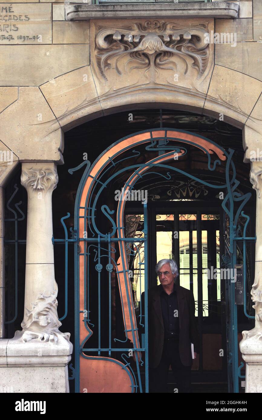 FRANKREICH. PARIS (75) XVI. ARRONDISSEMENT. DAS CASTEL BERANGER-GEBÄUDE (1894-1898) IN DER RUE LA FONTAINE 14 (ARCHITEKT: HECTOR GUIMARD), FRANZÖSISCHER JUGENDSTIL Stockfoto