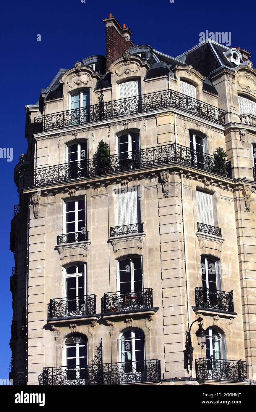 FRANKREICH. PARIS (75) 4. BEZIRK. ILE DE LA CITE. AUFBAUEND AUF QUAI AUX FLEURS Stockfoto
