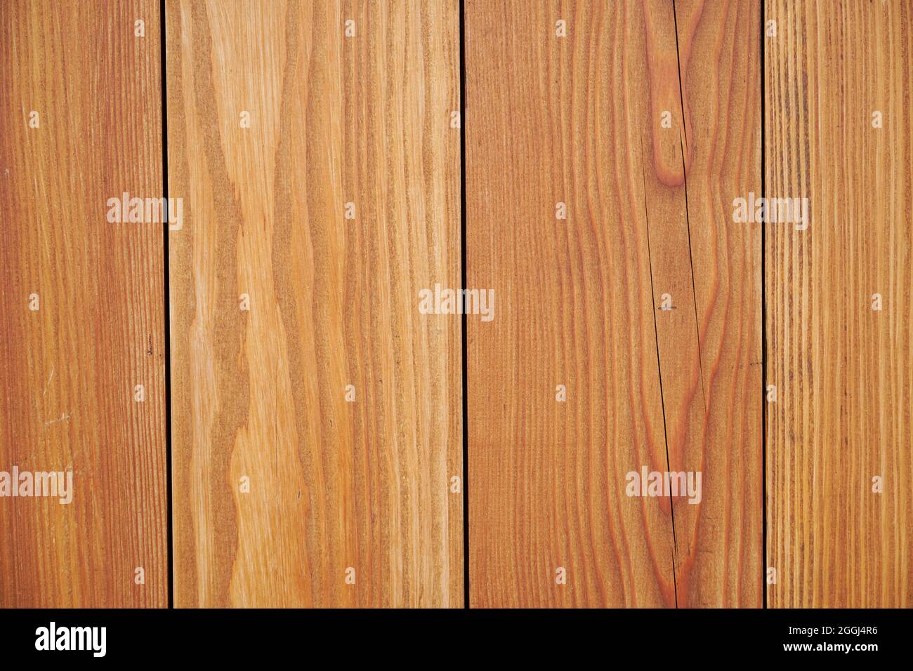 Holzpaneele als Hintergrund. Glatte Holzstruktur. Stockfoto