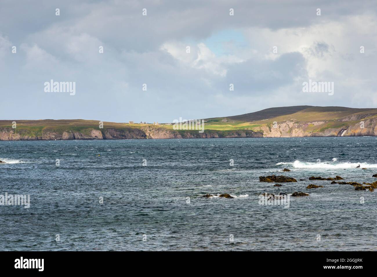 Eilean Nan Ron, eine Insel an der Nordküste Schottlands, von der Skerray Bay aus gesehen. Stockfoto