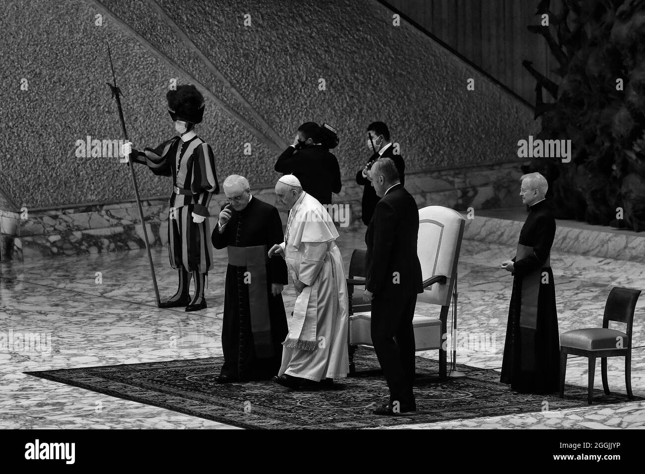 Hall Vatican Schwarzweiß-Stockfotos und -bilder - Alamy