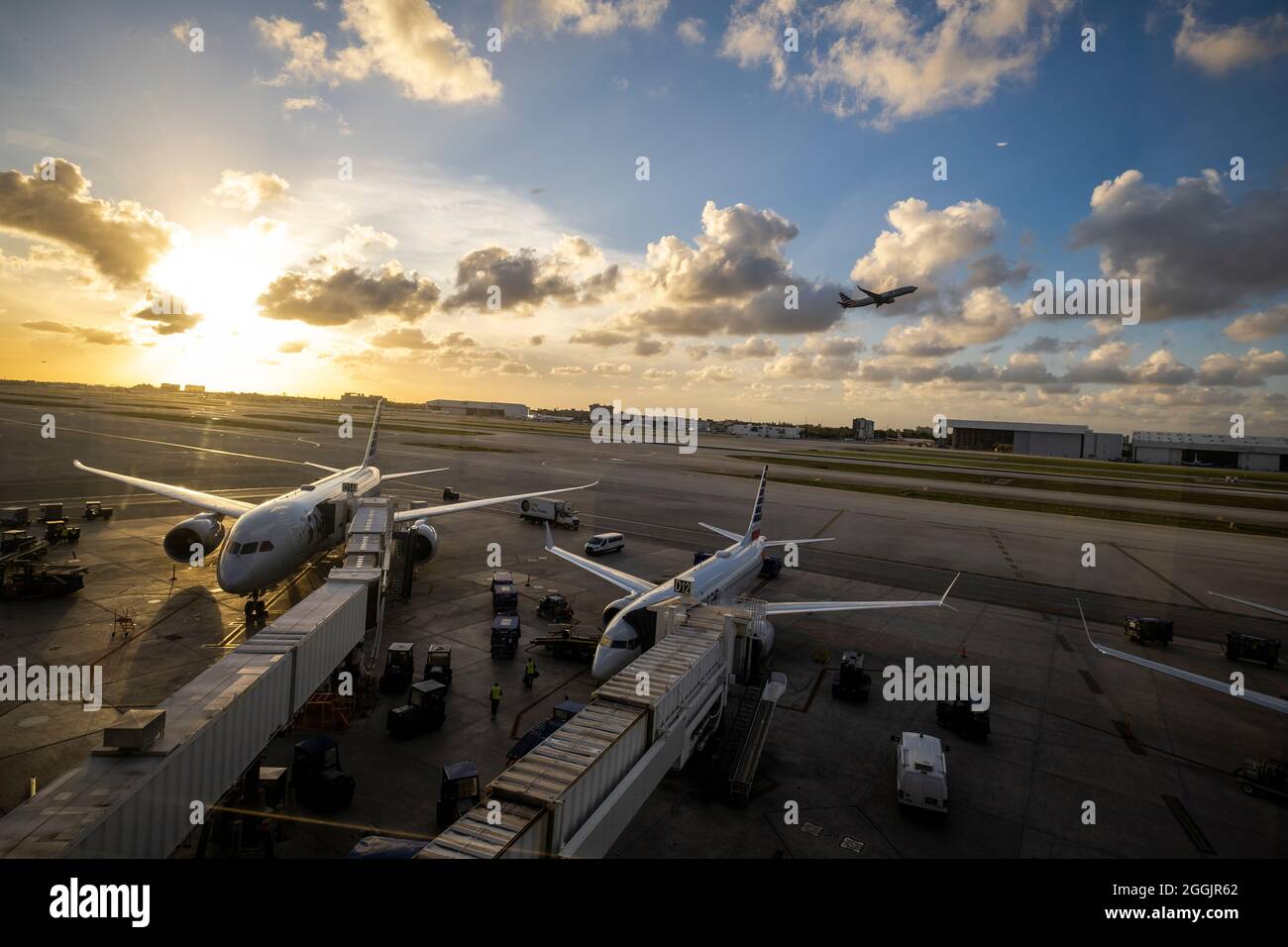 Blick auf den internationalen Flughafen Miami von der American Express Lounge, Miami, Florida Stockfoto