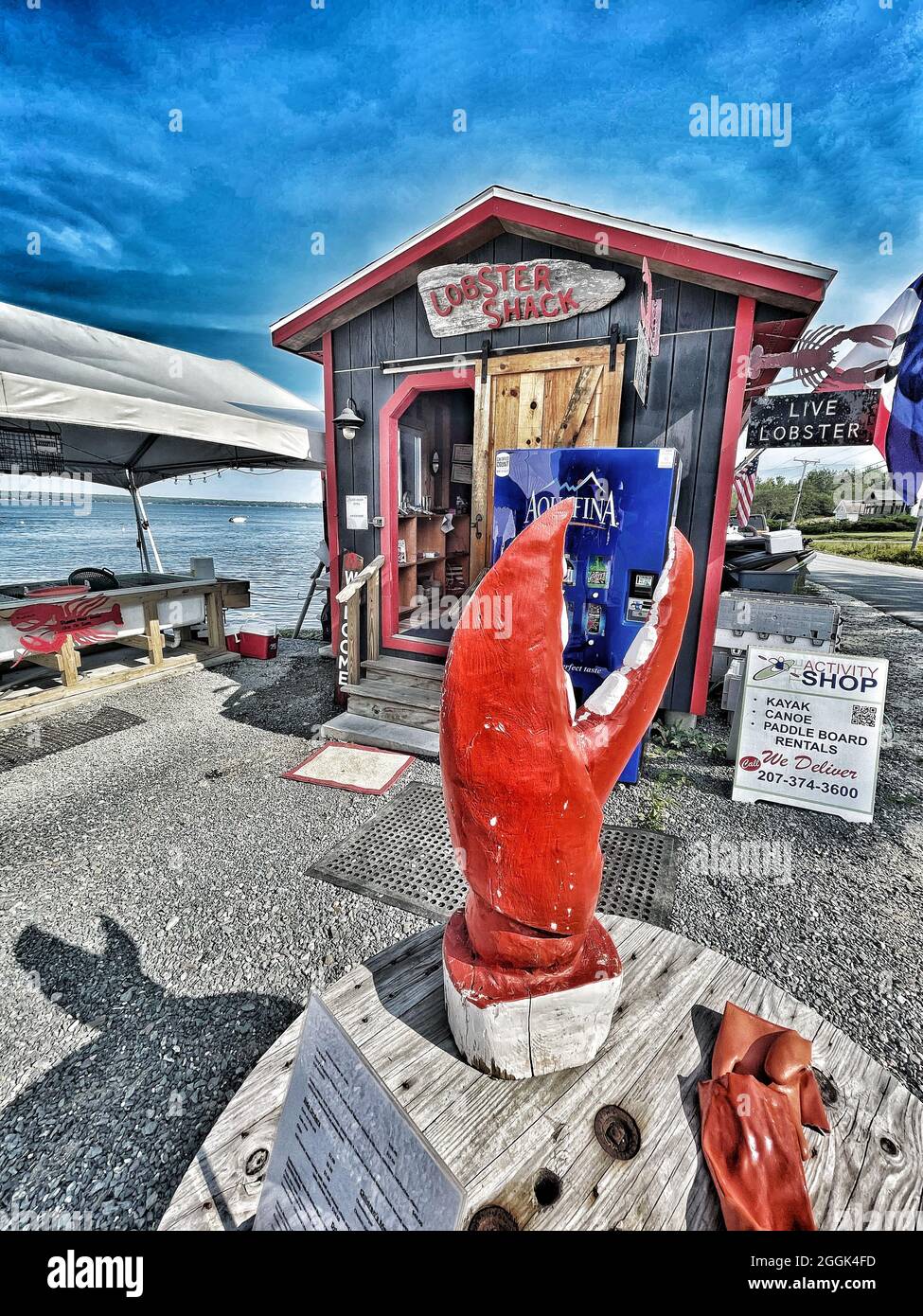 Perry's Lobster Shack ist ein Low-Key-Barack am Wasser, in dem Hummer- und Seafood-Gerichte sowie herzhafte Beilagen und Biere angeboten werden. Stockfoto