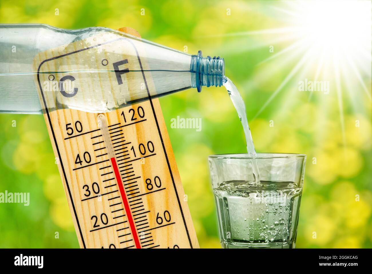 Hitze im Sommer mit hoher Temperatur und Wassermangel Stockfoto