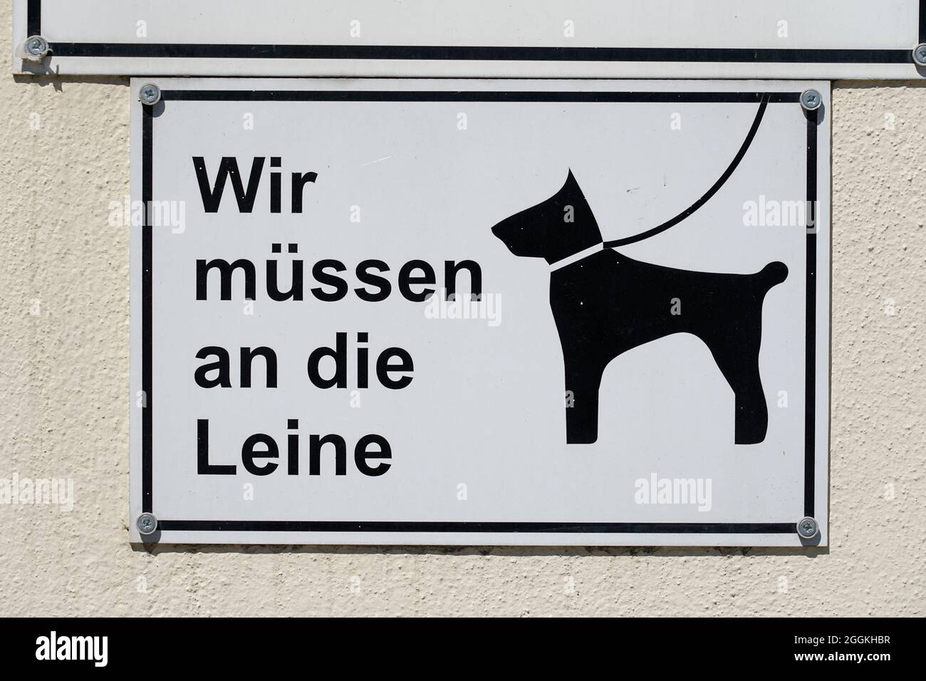 Deutschland, Bayern, Hundebesitzer, Schild, Hundesymbol, Leine-Verpflichtung Stockfoto
