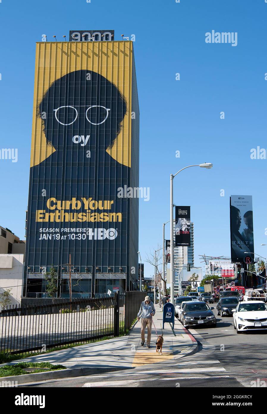 Riesige Werbetafeln für Larry Davids HBO-Show dämpfen Ihre Begeisterung auf dem Sunset Strip in Los Angeles, CA Stockfoto