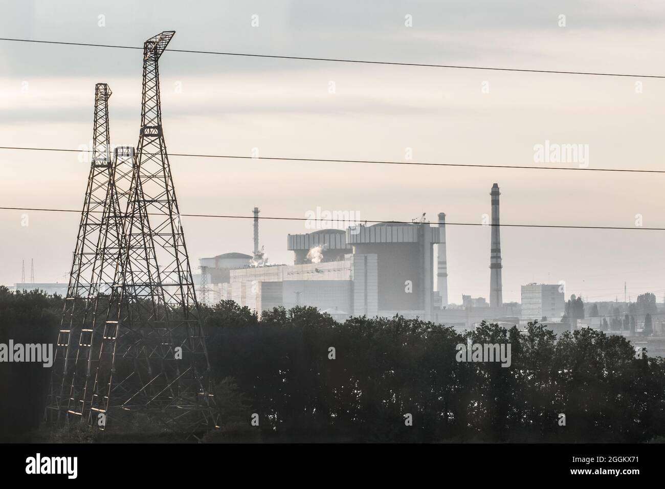 Leistungsstarke Kraftwerk Wärmekraftwerk Anlage industrielle elektrische Fabrik. Stockfoto