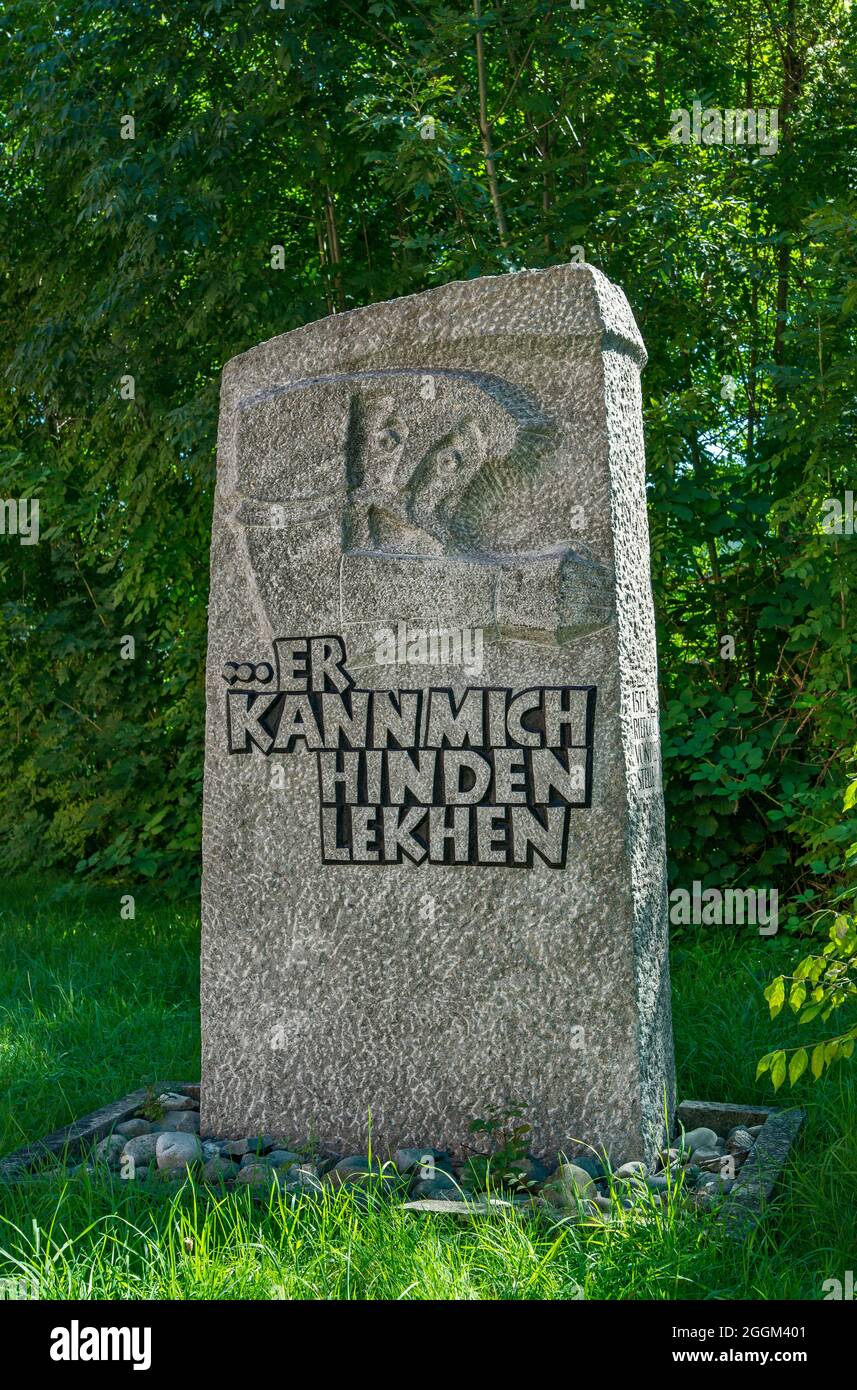 Deutschland, Baden-Württemberg, Krautheim, Gedenkstein mit Inschrift, He can hinden me lekhen, Götz von Berlichingen. Stockfoto