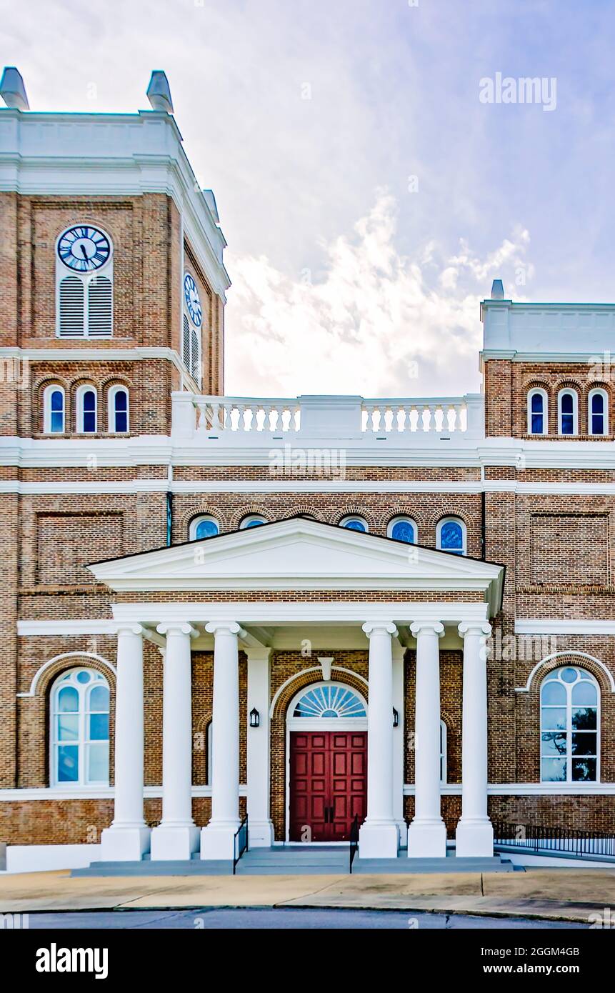 Die katholische Kirche der Muttergottes vom Golf ist am 30. August 2021 in der Bucht Saint Louis, Mississippi, abgebildet. Die Kirche wurde 1847 gegründet. Stockfoto