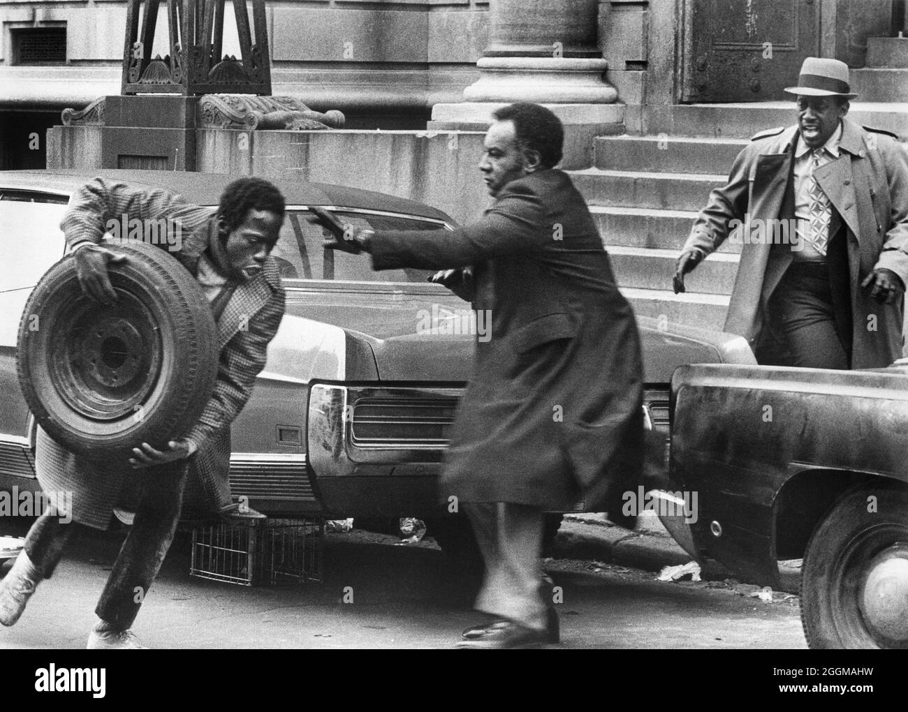 Tim Pelt, Raymond St. Jacques, Godfrey Cambridge, am Set des Films, 'Come Back, Charleston Blue', Warner Bros., 1972 Stockfoto