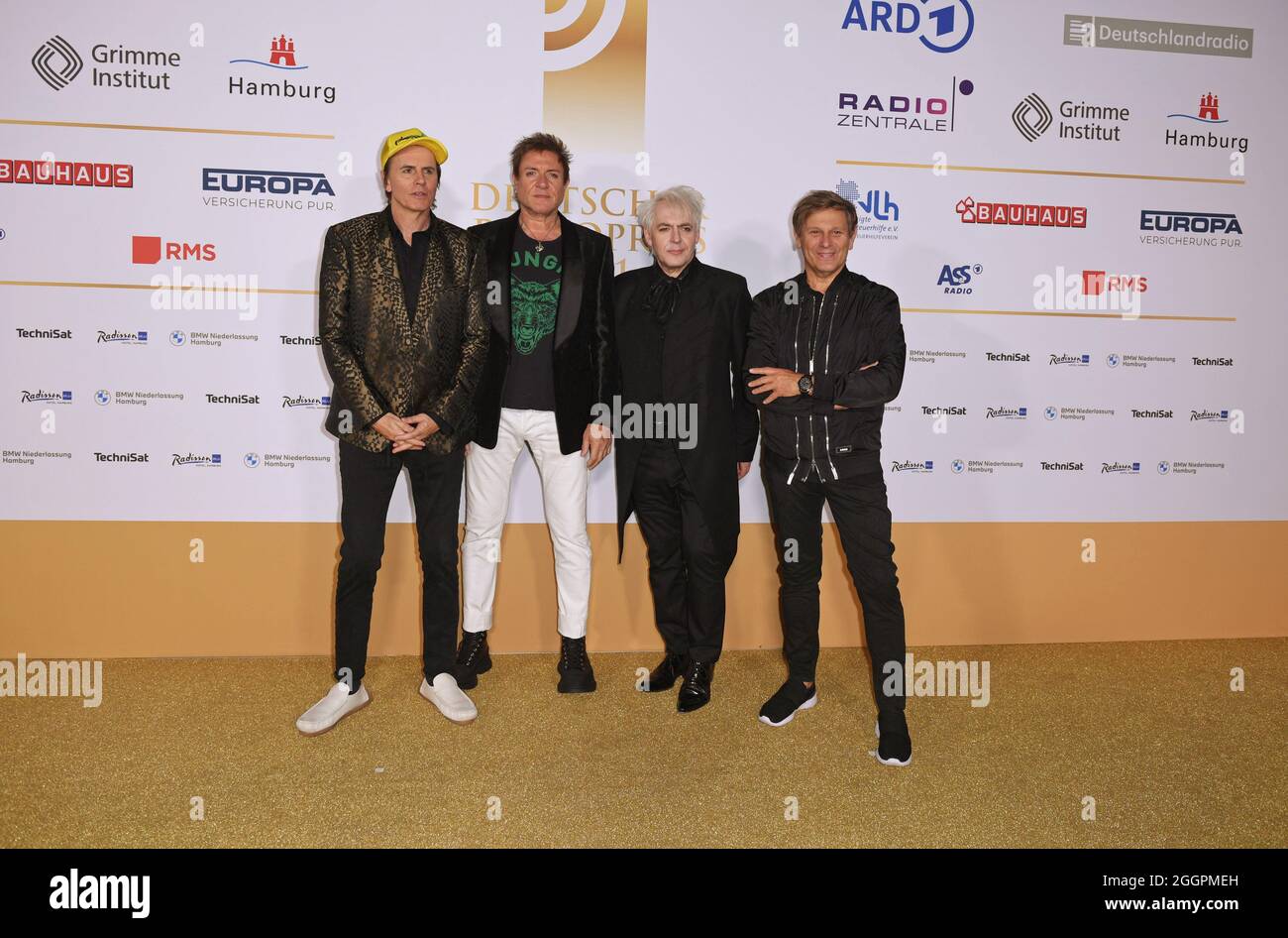 Hamburg, Deutschland. September 2021. Die britische Band Duran Duran geht bei den German Radio Awards 2021 über den roten Teppich. Der Preis des Deutschen Rundfunks wird in zehn Kategorien vergeben. Es ist nicht ausgestattet. Quelle: Daniel Reinhardt/dpa/Alamy Live News Stockfoto