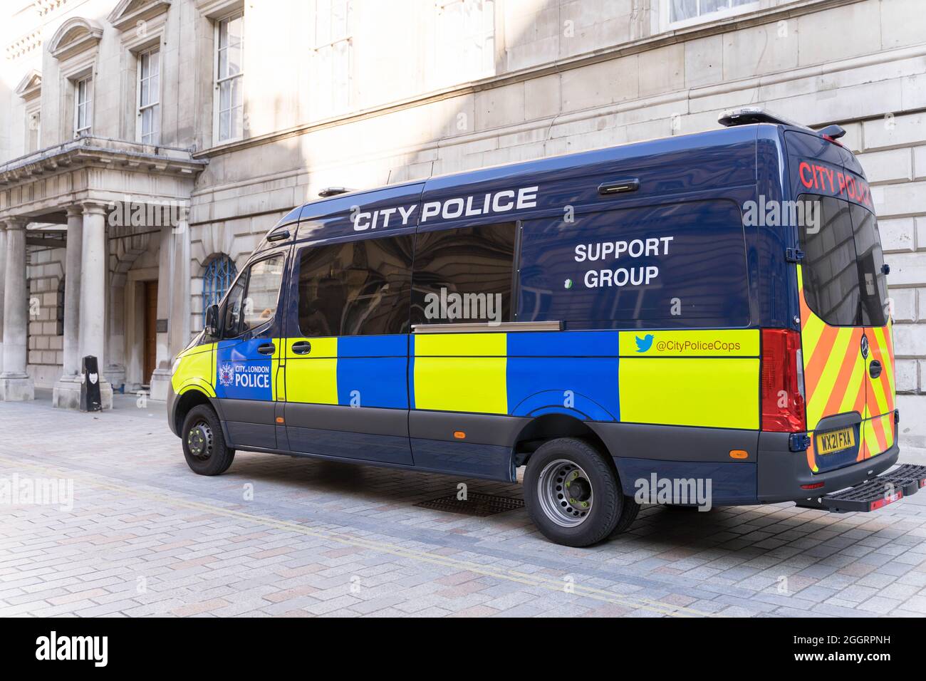 City Police Van Park vor dem Herrenhaus, Bank Junction London England Stockfoto