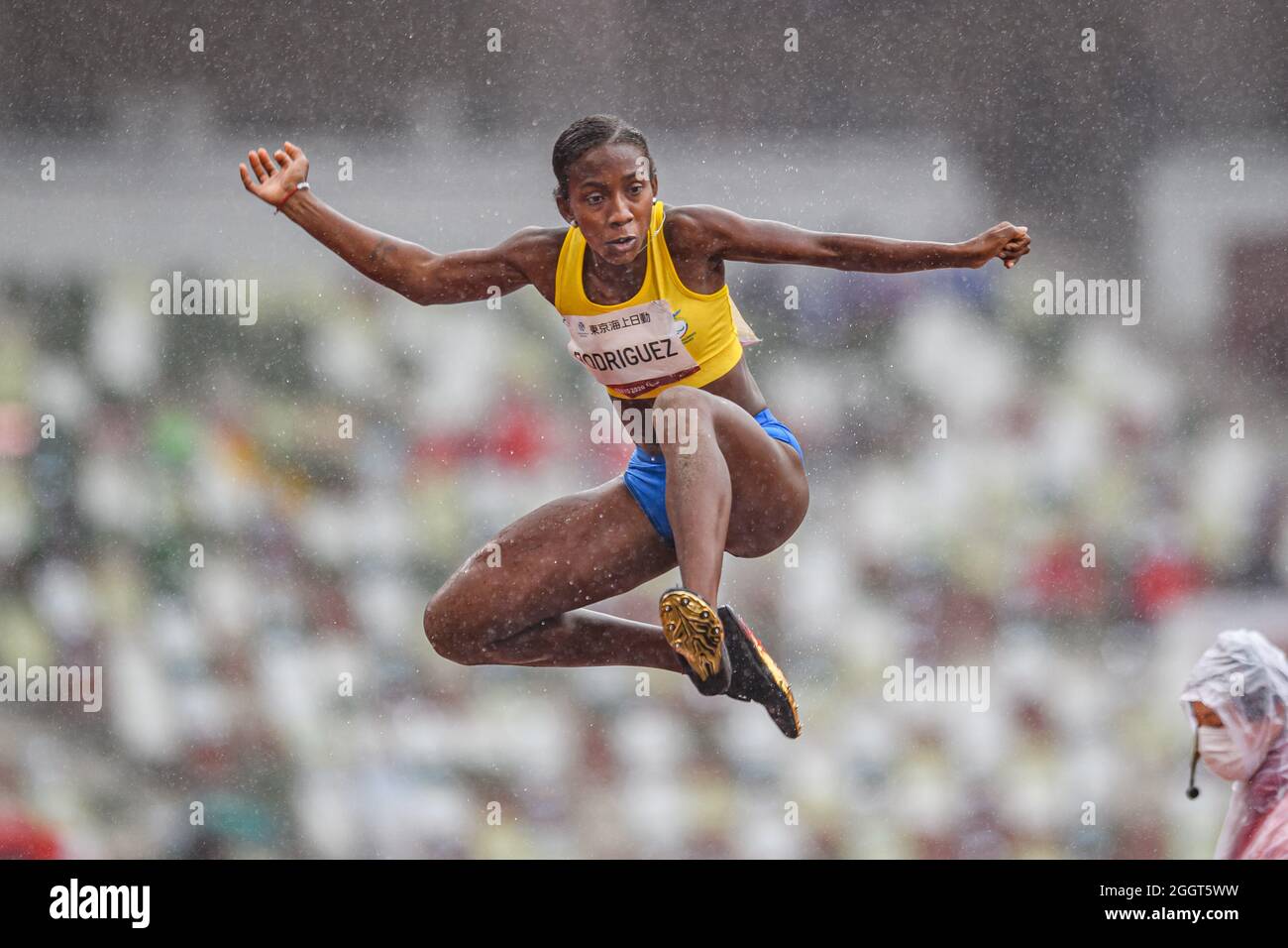 TOKIO, JAPAN. September 2021. Kiara Rodriguez aus Ecuador nimmt am Freitag, 03. September 2021, in TOKIO, JAPAN, im WomenÕs Long Jump - T47 an den Paralympischen Spielen von Tokio 2020 im Olympiastadion Teil. Kredit: Taka G Wu/Alamy Live Nachrichten Stockfoto