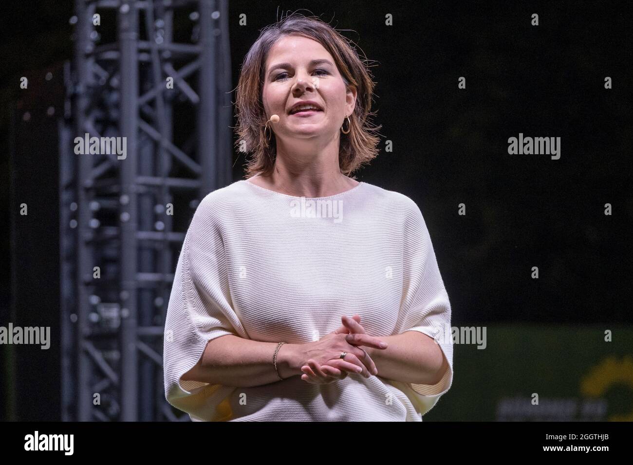 Die neue deutsche Außenministerin Annalena Baerbock. Bundestagswahlkampfveranstaltung von Buendnis 90/die Grünen am Wilhelmplatz in Köln-Nippes. Stockfoto