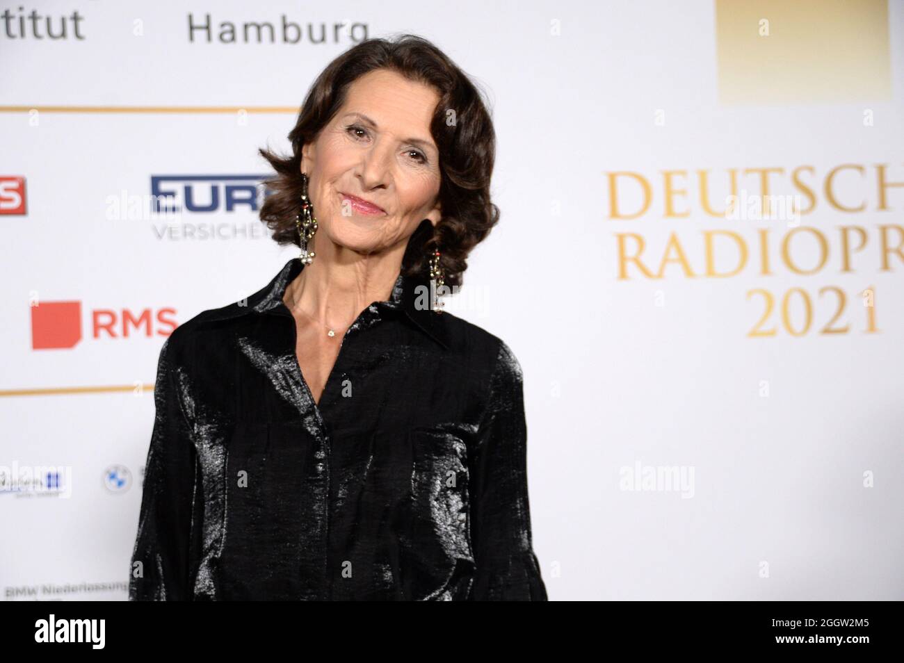 Hamburg der 02.09.2021 - Antonia Rados bei der Verleihung Deutscher Radiopreis 2021 in Hamburg auf dem goldenen Teppich. Die feierliche Gala fand statt Stockfoto