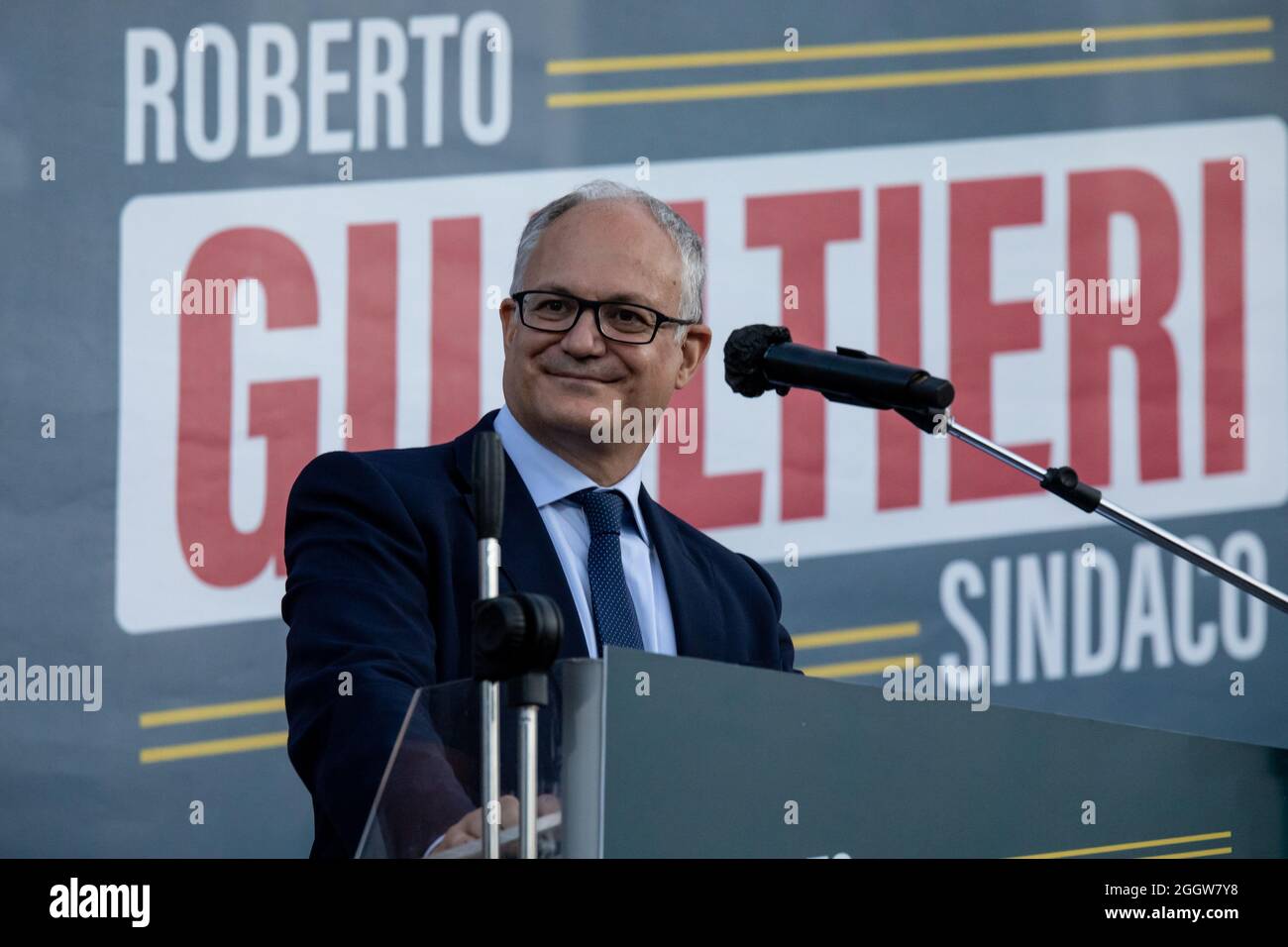 Rom Italien. 2. September 2021. Wahlkampf des Mitte-Links-Kandidaten für Bürgermeister. Auf dem Foto der Kandidat Roberto Gualtieri. Kredit: Cosimo Martemucci / Alamy Live Nachrichten Stockfoto