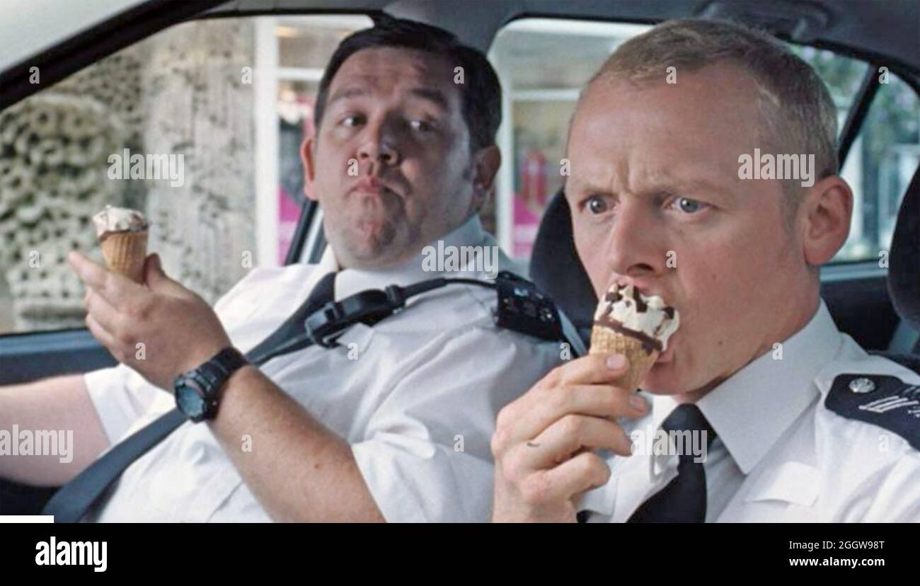 HOT FUZZ 2007 Universal Picturs Film mit Simon Pegg rechts und Nick Frost Stockfoto