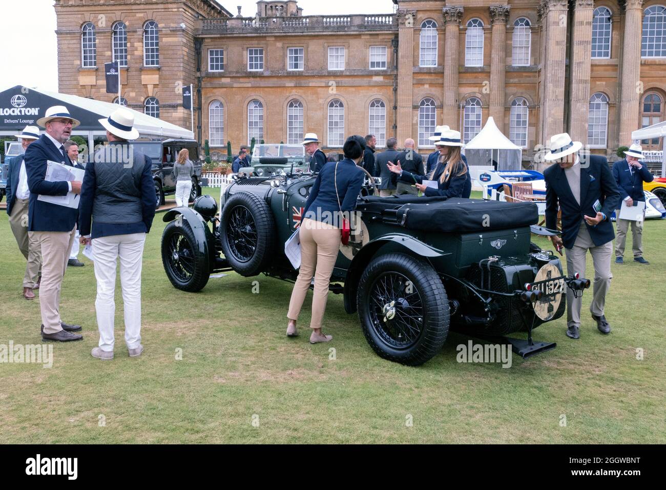 1929 Bentley 4 1/2 Liter ex Woolf Barnato auf dem Salon Prive 2021 im Blenheim Palace Woodstock Oxfordshire UK, 1. Und 2. September 2021 Stockfoto