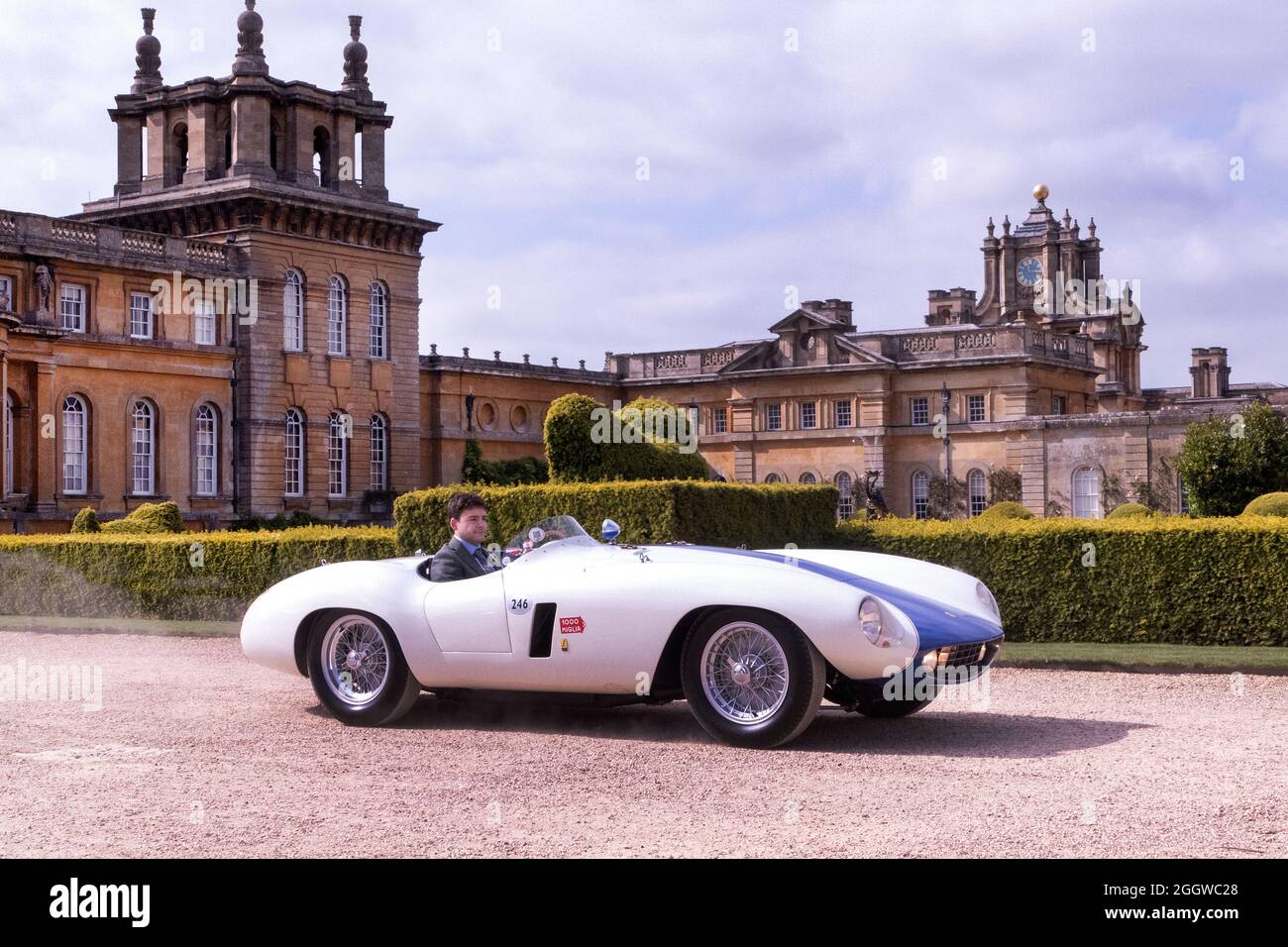 1955 Ferrari 750 Monza Spider auf dem Salon Prive 2021 im Blenheim Palace Woodstock Oxfordshire UK, 1. Und 2. September 2021 Stockfoto