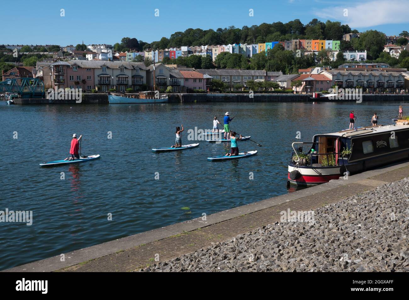 Bristol City Landscape und Paddle Boarders Stockfoto