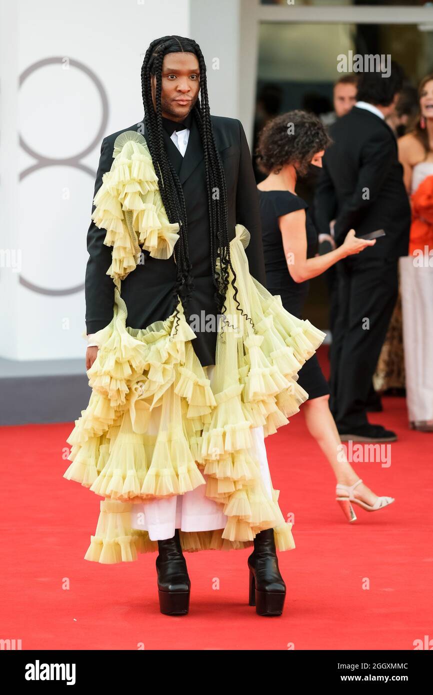 Palazzo del Cinema, Lido di Venezia, Venedig, Italien. September 2021. Law Roach posiert auf dem roten Teppich für DÜNE während der 78. Internationalen Filmfestspiele von Venedig. Bild nach Kredit: Julie Edwards/Alamy Live News Stockfoto