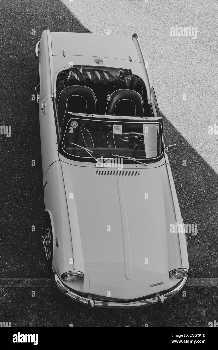 Der Spitfire ist ein Klassiker der britischen Automobilproduktion und eine Spinne, die von der Triumph Motor Company zwischen 1962 und 1980 produziert wurde. Die mk3-Version wurde gebaut Stockfoto