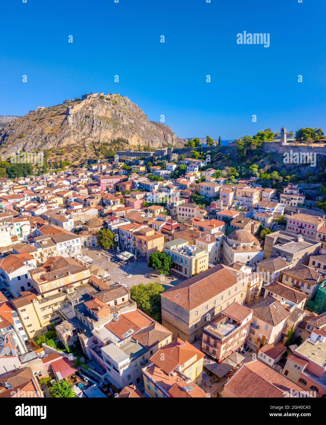 Die Festung Palamidi in Nafplio auf dem Hügel über der Stadt in Griechenland. Stockfoto