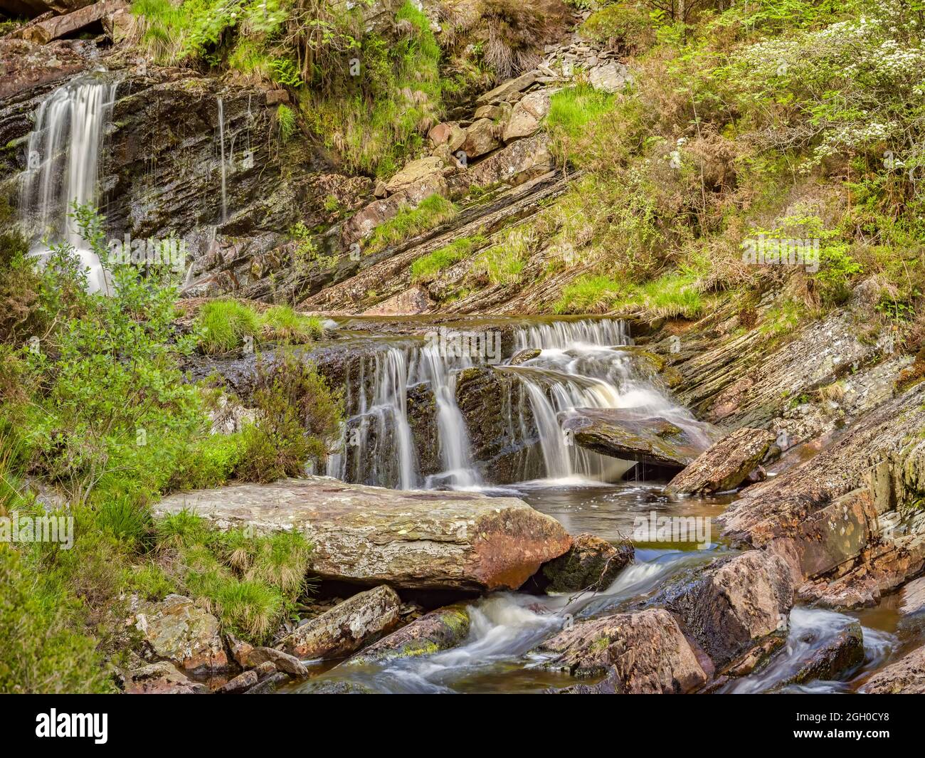 Rhiwargor Wasserfall oder Pistyll Rhyd-Y-meincau auf dem Fluss Eiddew über Lake Vyrnwy, Powys, Wales, Großbritannien. Stockfoto