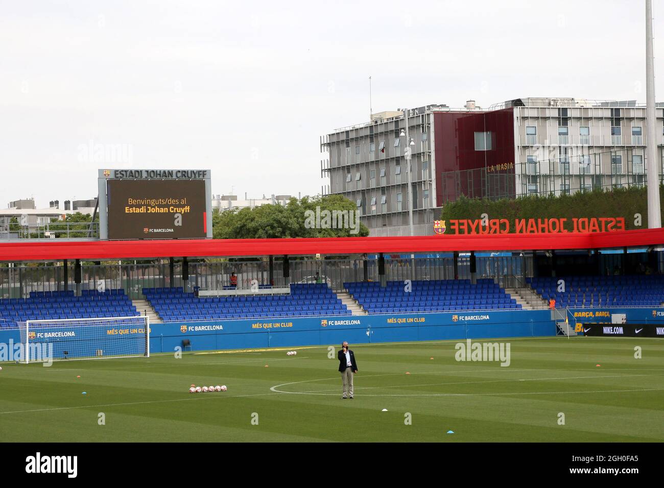 Barcelona, Spanien. September 2021. Johan Cruyff-Stadion vor dem Spiel, Primera Iberdrola-Spiel zwischen Barcelona und UDG Teneriffa im Johan Cruyff-Stadion in Barcelona, Spanien. Kredit: SPP Sport Pressefoto. /Alamy Live News Stockfoto