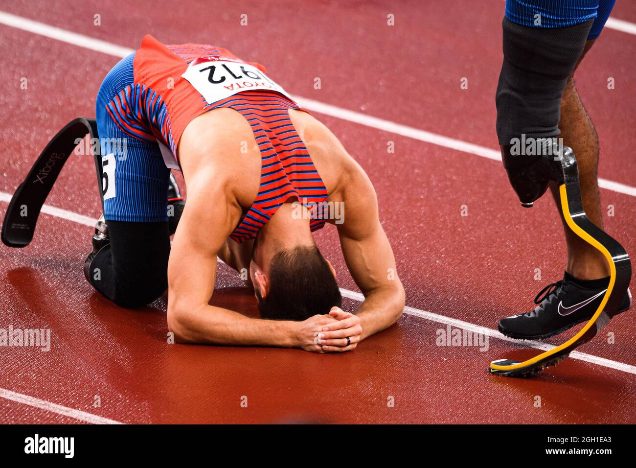 Tokio, Japan. September 2021. Jarryd Wallace (USA) beim 200-m-T64-Finale der Männer während der Leichtathletik-Events - Paralympischen Spiele Tokio 2020 im Olympiastadion am Samstag, den 04. September 2021 in Tokio, Japan. Kredit: Taka G Wu/Alamy Live Nachrichten Stockfoto
