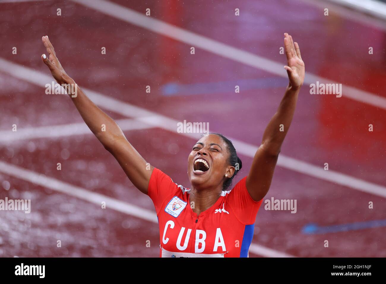 Tokio, Japan. September 2021. Tokio, Japan. September 2021. Omara Durand Elias (CUB) Leichtathletik : 100 m T12-Finale der Frauen während der Paralympischen Spiele von Tokio 2020 im Nationalstadion in Tokio, Japan . Kredit: Yohei Osada/AFLO SPORT/Alamy Live Nachrichten Gutschrift: Aflo Co. Ltd./Alamy Live Nachrichten Stockfoto