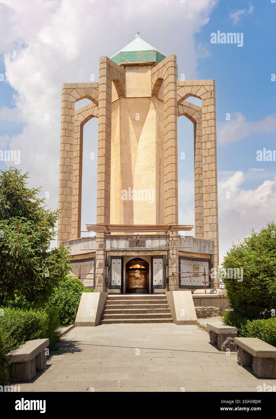 Blick vom Mausoleum von Baba Taher, Baba Taher Oryan Hamadani einer der verehrten frühen Dichter der persischen Literatur. provinz hamadan. iran Stockfoto