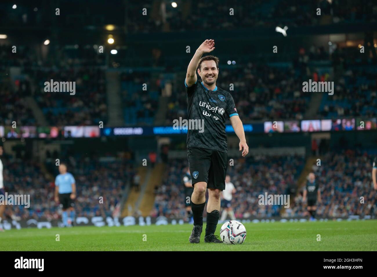 Manchester, Großbritannien. September 2021. Soccer Aid Live Action mit Martin Compston nach dem Spiel im Etihad Stadium 4 Sept 2021 Credit: Sharon Latham/Alamy Live News Stockfoto