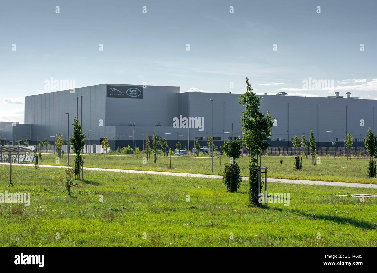 Nitra, Slowakei - 2. September 2021 : Jaguar Land Rover Produktionswerk in Nitra, Slowakei. Stockfoto