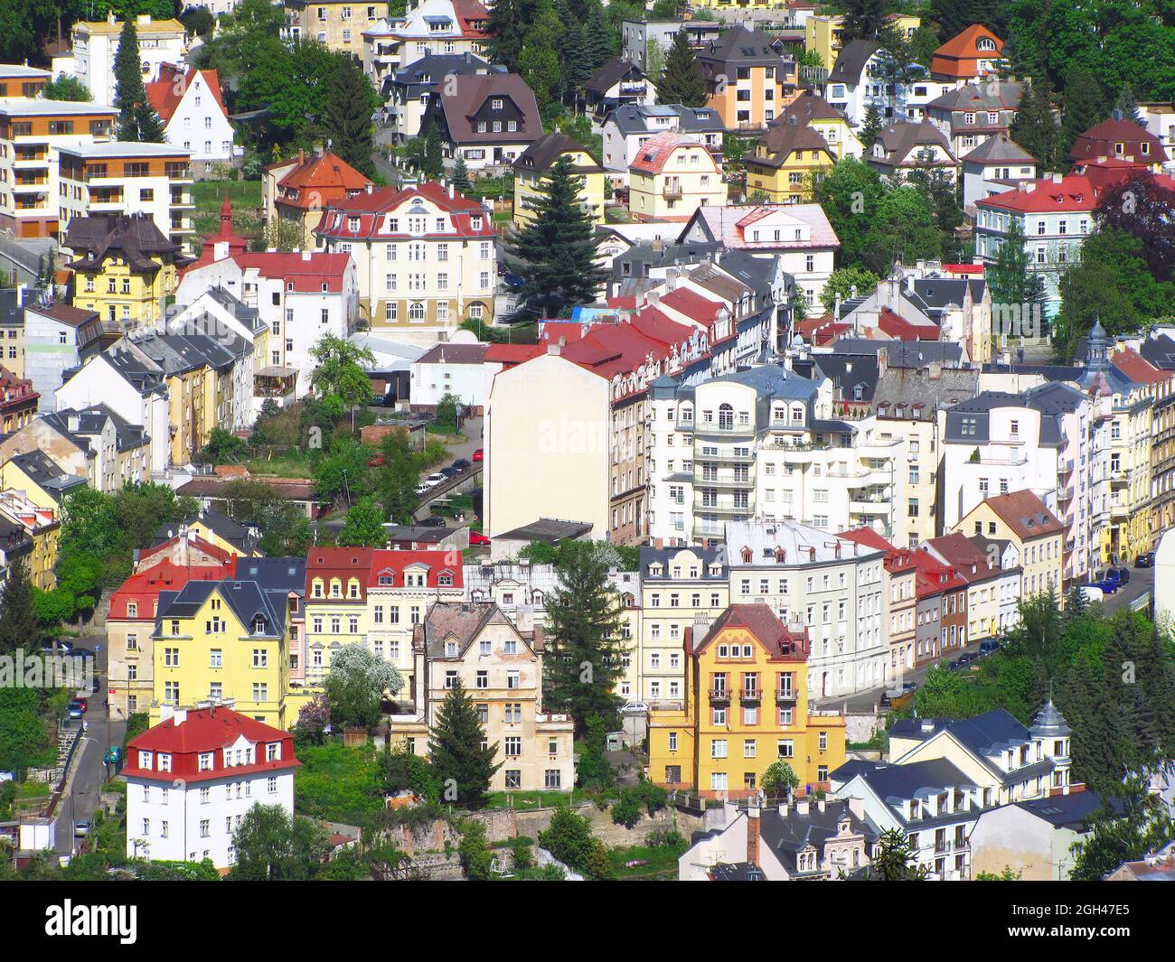 Szenebild Blick auf Schönheit und bunte Gebäude Karlsbad Stadt des Mineralwassers Stockfoto