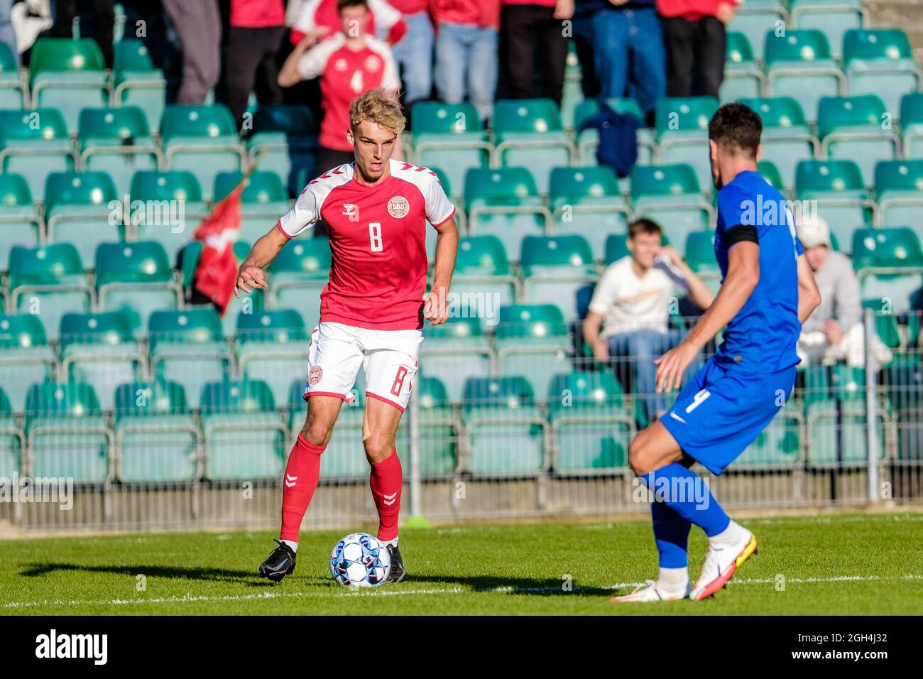 Gladsaxe, Dänemark. September 2021. Gustav Isaksen (8) aus Dänemark beim internationalen Freundschaftsspiel unter 21 zwischen Dänemark und Griechenland im Gladsaxe Stadium in Gladsaxe. (Foto: Gonzales Photo - Robert Hendel). Stockfoto