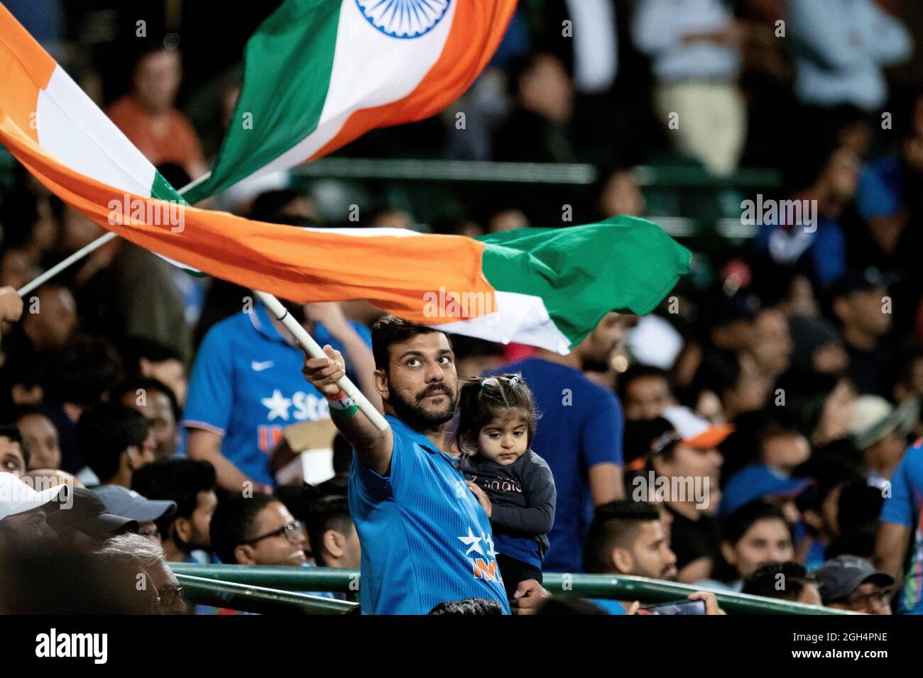 Sydney, Australien, 8. Dezember 2020. Indien-Publikum beim Cricket-Spiel der Dettol T20 Series zwischen Australien und Indien auf dem Sydney Cricket Ground am 08. Dezember 2020 in Sydney, Australien. Quelle: Steven Markham/Speed Media/Alamy Live News Stockfoto