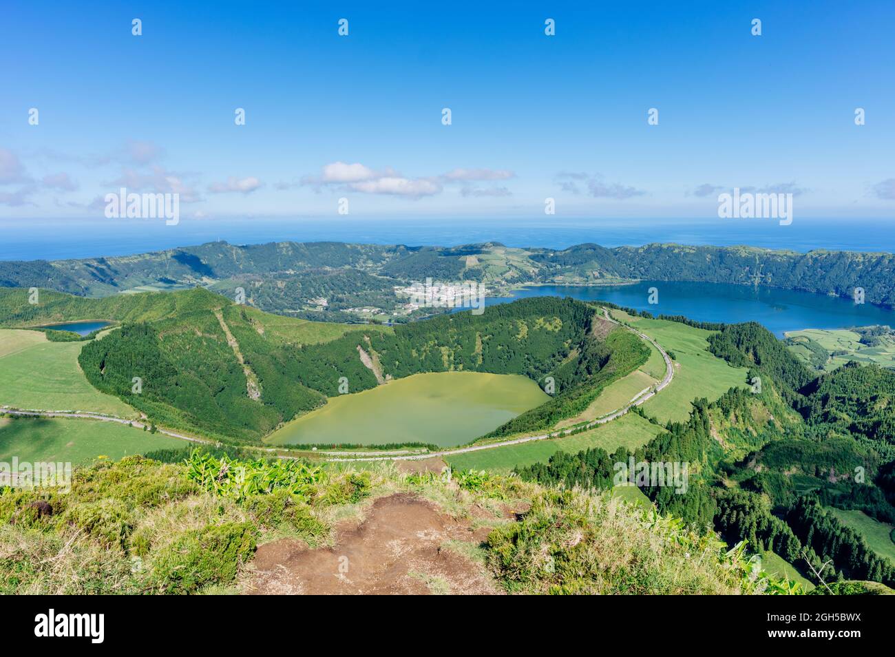 Sete Cidades, Blick von Boca do Inferno Miradouro. Sao Miguel, Azoren Stockfoto