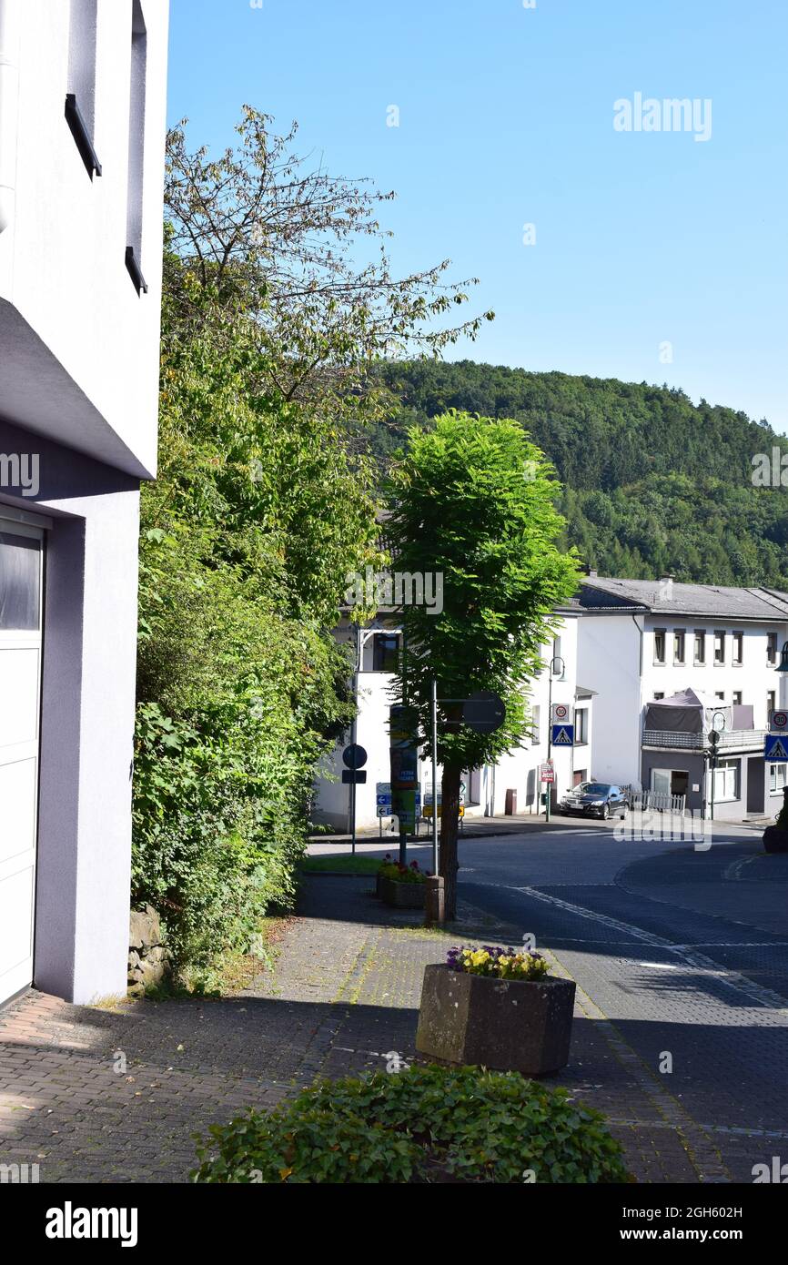 Alte Stadtstraße in Daun Stockfoto