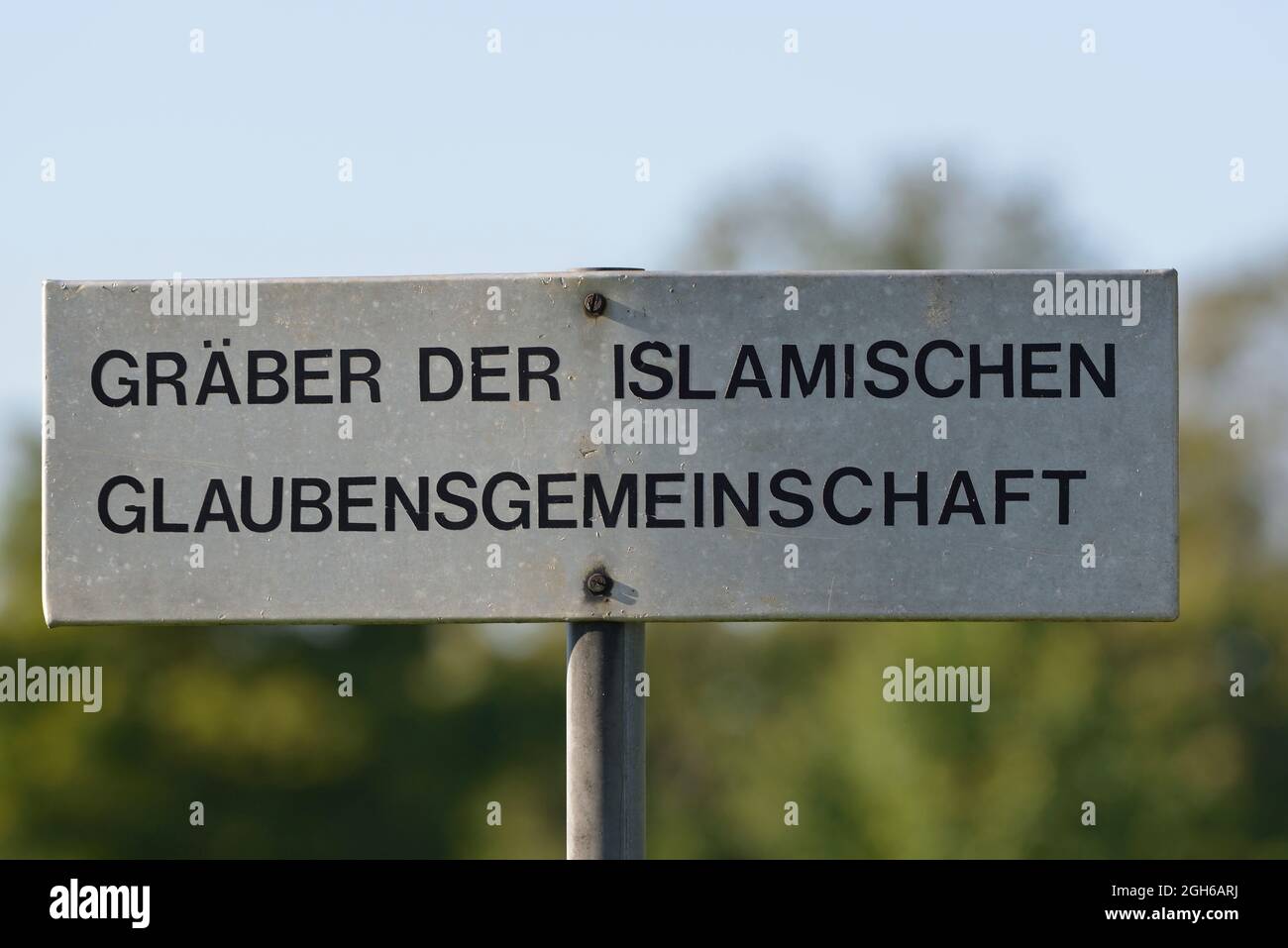 Wien, Österreich. Der zentrale Friedhof in Wien. Gräber der Islamischen Glaubensgemeinschaft. Gruppe 26 auf dem zentralen Friedhof Stockfoto