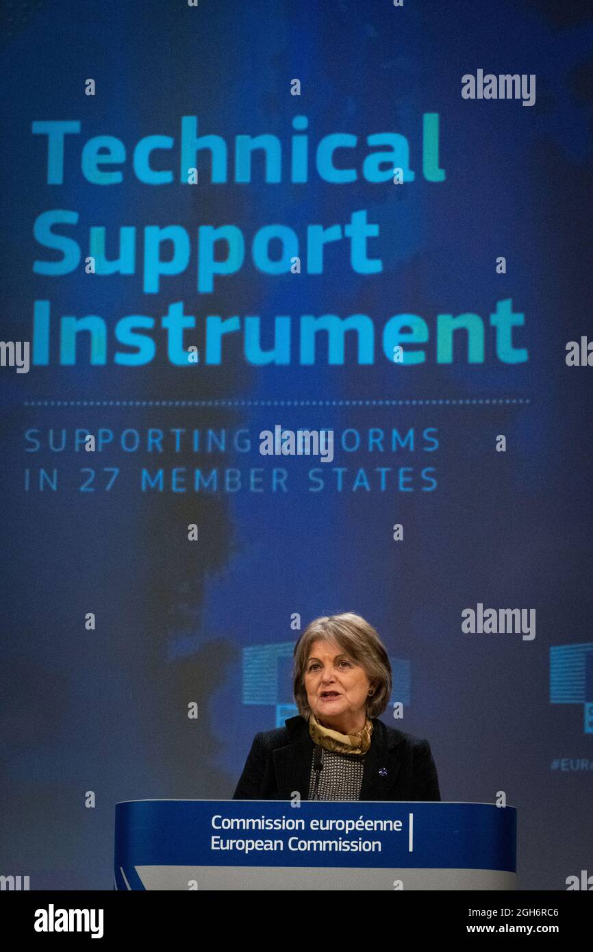 Pressekonferenz von Kommissarin Elisa Ferreira über das technische Unterstützungsinstrument zur Unterstützung der Reformen in den 27 Mitgliedstaaten. Brüssel. Stockfoto