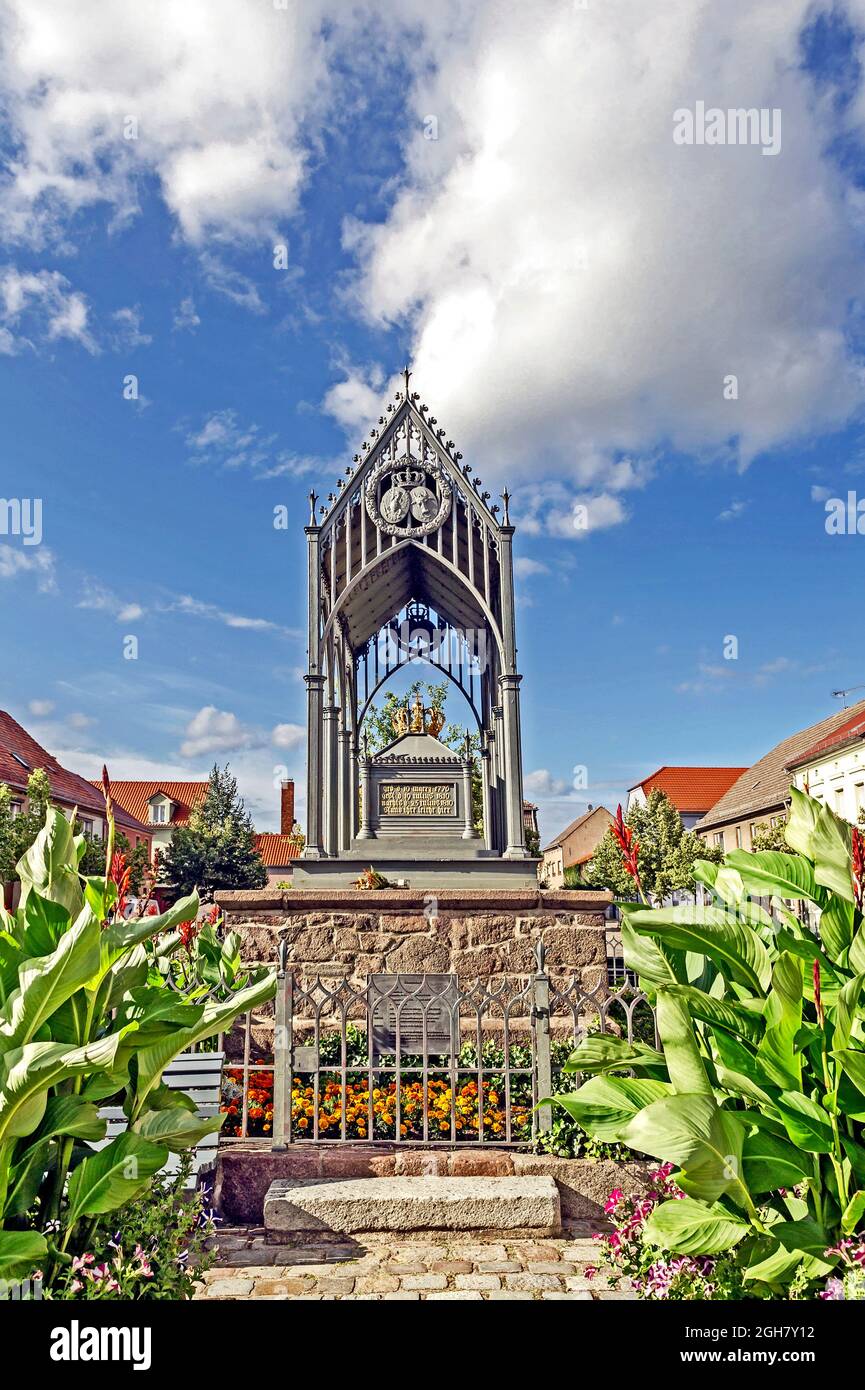 Denkmal für Königin Luise von Preußen in Gransee - Mark Brandenburg, Denkmal für Königin Luise von Preußen Stockfoto