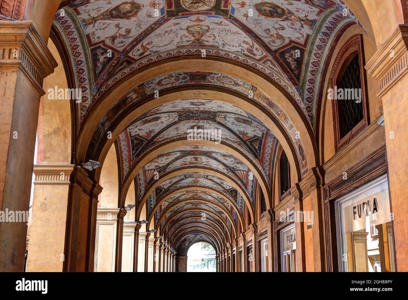 Portikus der Stadt Bologna, UNESCO-Weltkulturerbe 2021, Emilia-Romagna, Italien Stockfoto